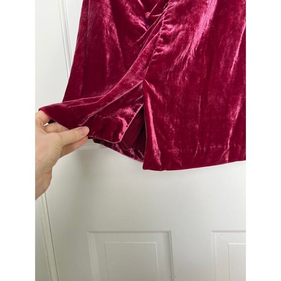 Anthropologie Women's 2 Skirt Monte Velvet Mini Raspberry Red Slit Knee Length - Picture 4 of 10